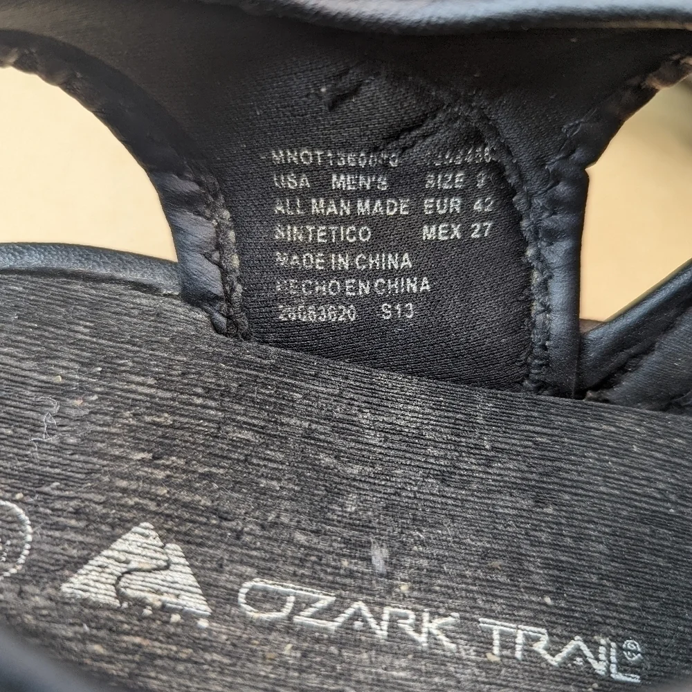 Ozark Trail men's sz 9 water hiking sandals